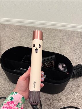 Pink Dyson Airwrap ID